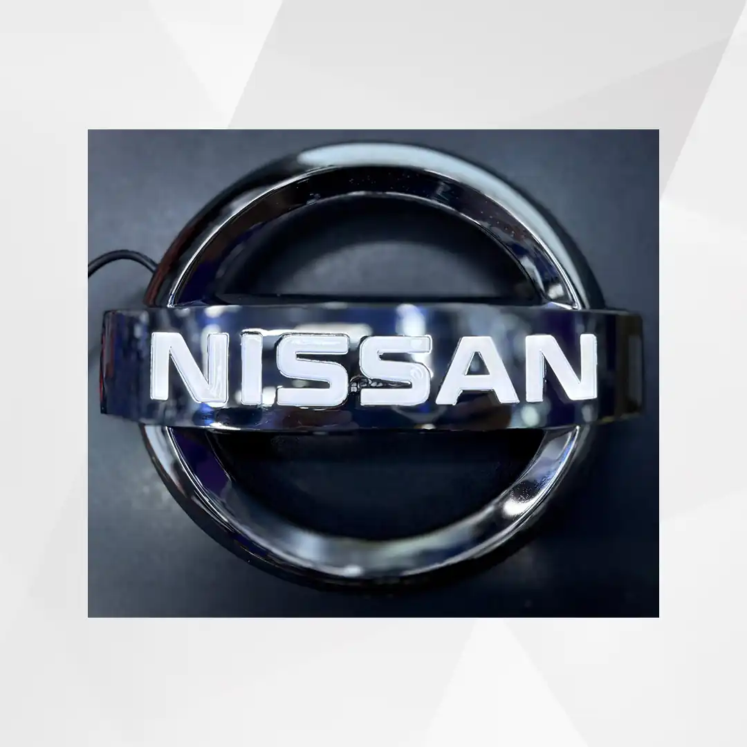 LED Front Grill Logo for Nissan (2010–2019) – Illuminated Emblem Badge
